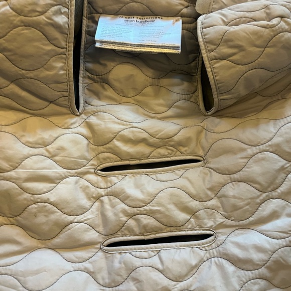 JJ Cole original bundle me Large Stroller blanket. Light grey - Picture 5 of 6